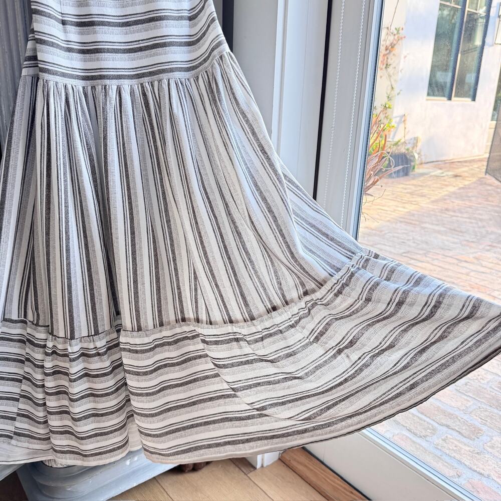 Blu Pepper Gray White Striped Tiered Maxi Dress Size Large NWOT Open Back - Picture 12 of 16